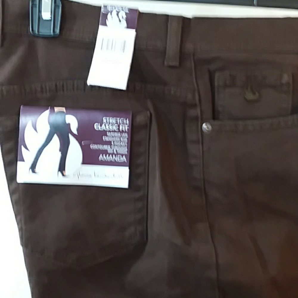 NEW Gloria Vanderbilt Jean